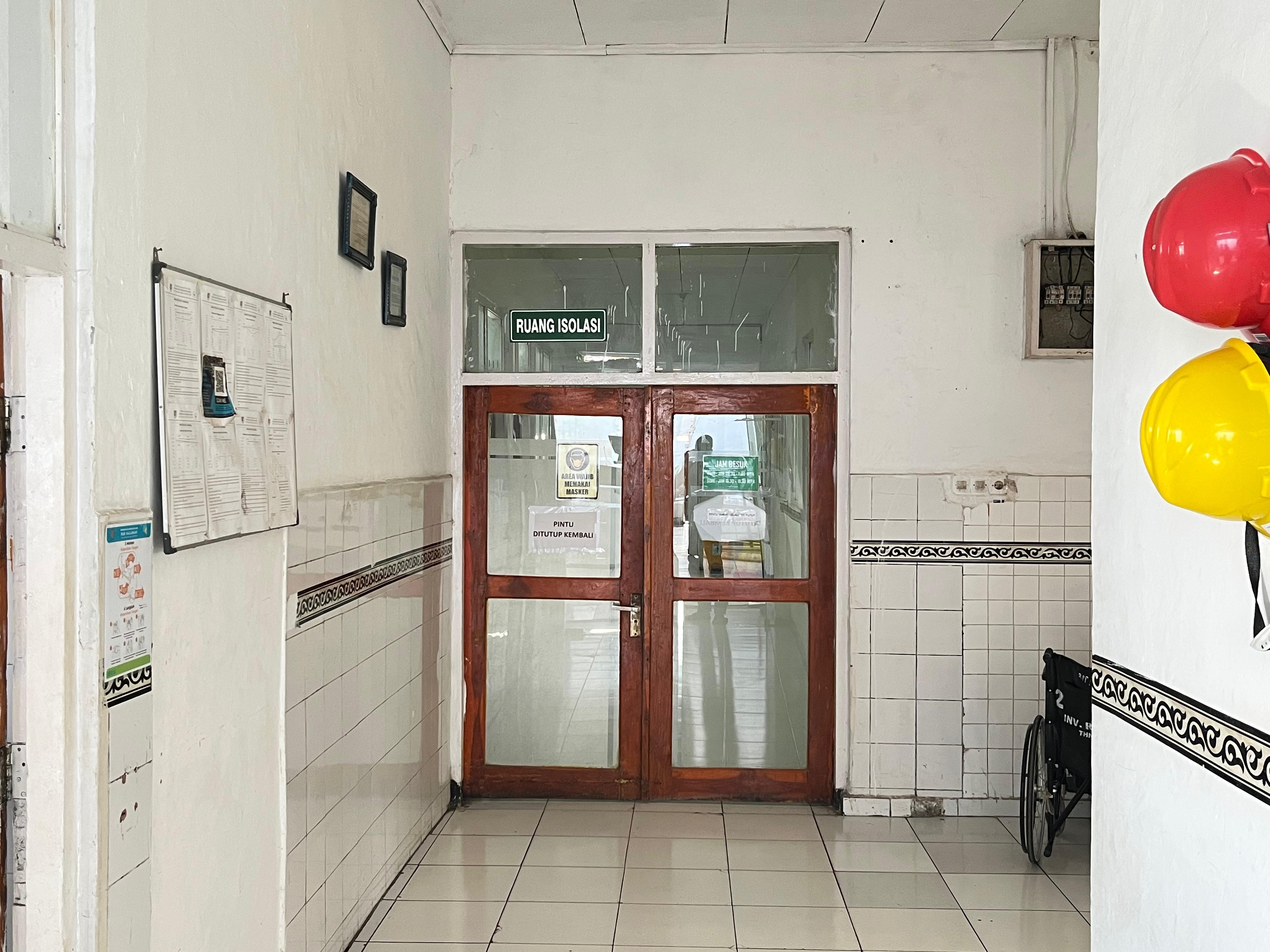 Ruang Perawatan Penyakit Infeksi 03